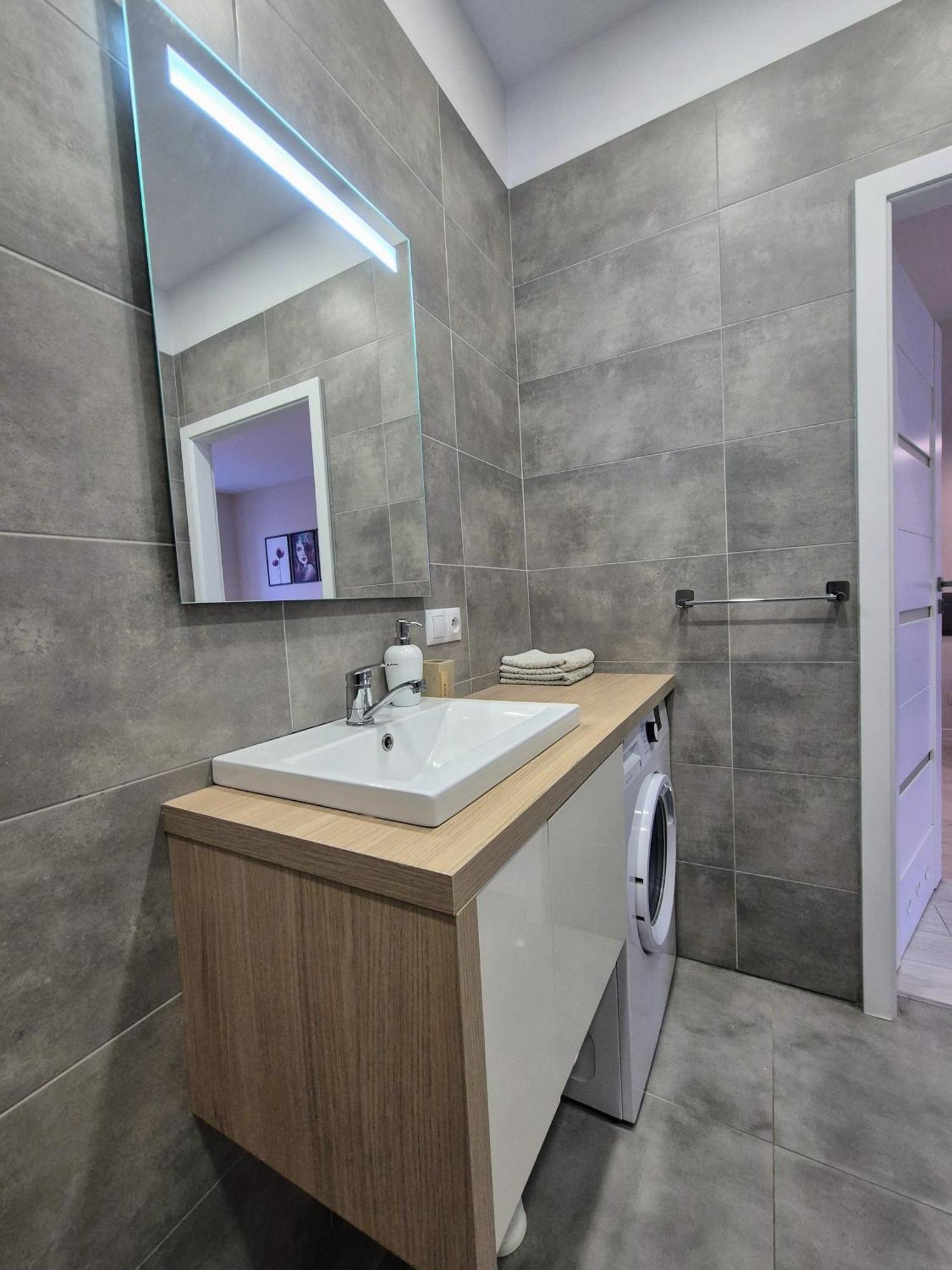 Charming Apartment In The City Centre, Lodz Luaran gambar